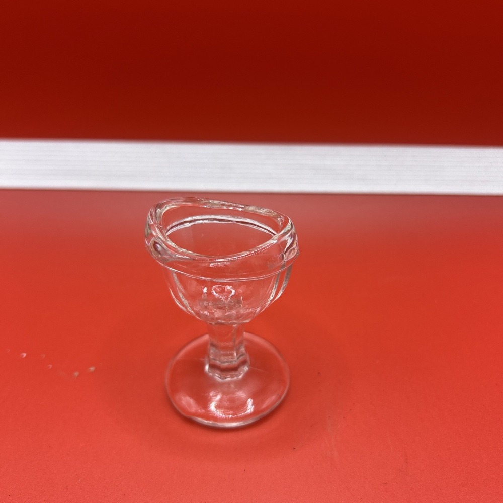 Vintage Clear Glass Eye Wash Cup Apothecary Optical Collectible